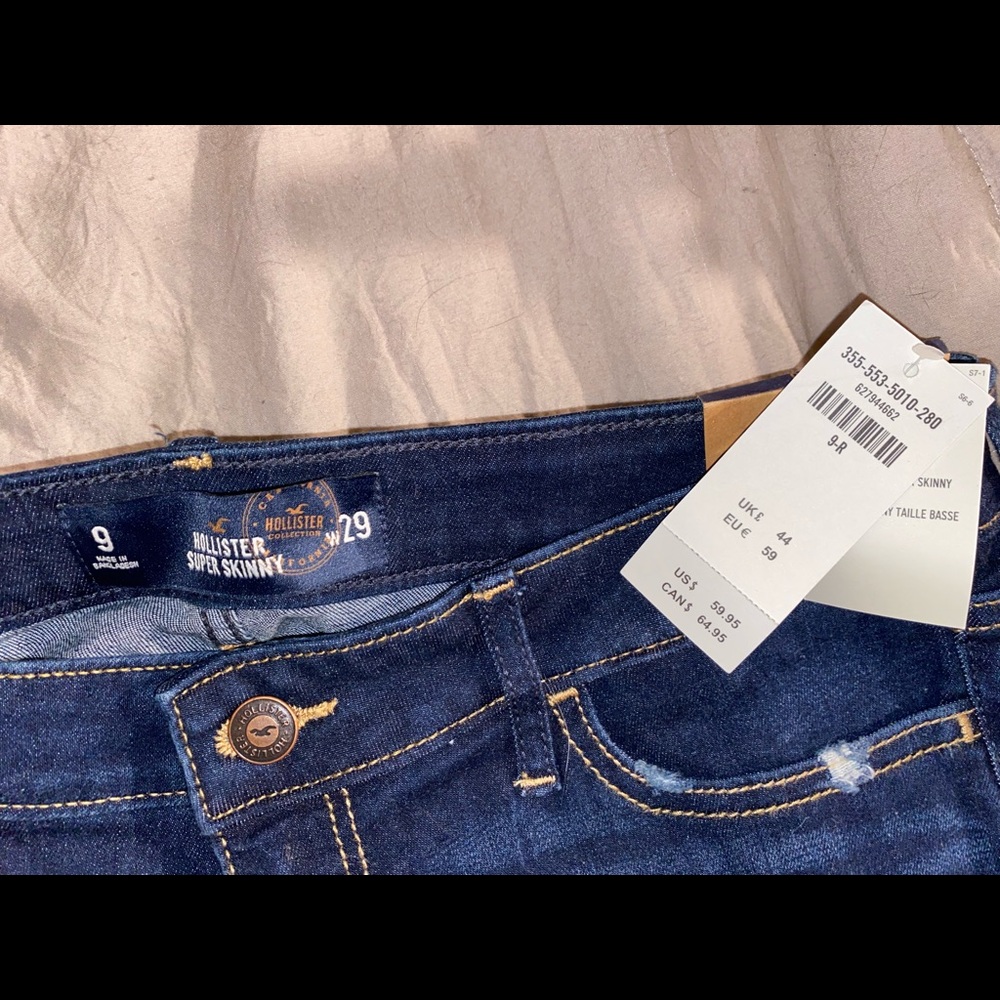 NWT! Hollister super skinny jean size 9